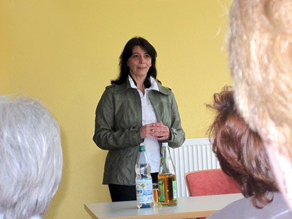 Ergotherapeutin Frau Tanja Wagner gibt Vortragsveranstaltung zu